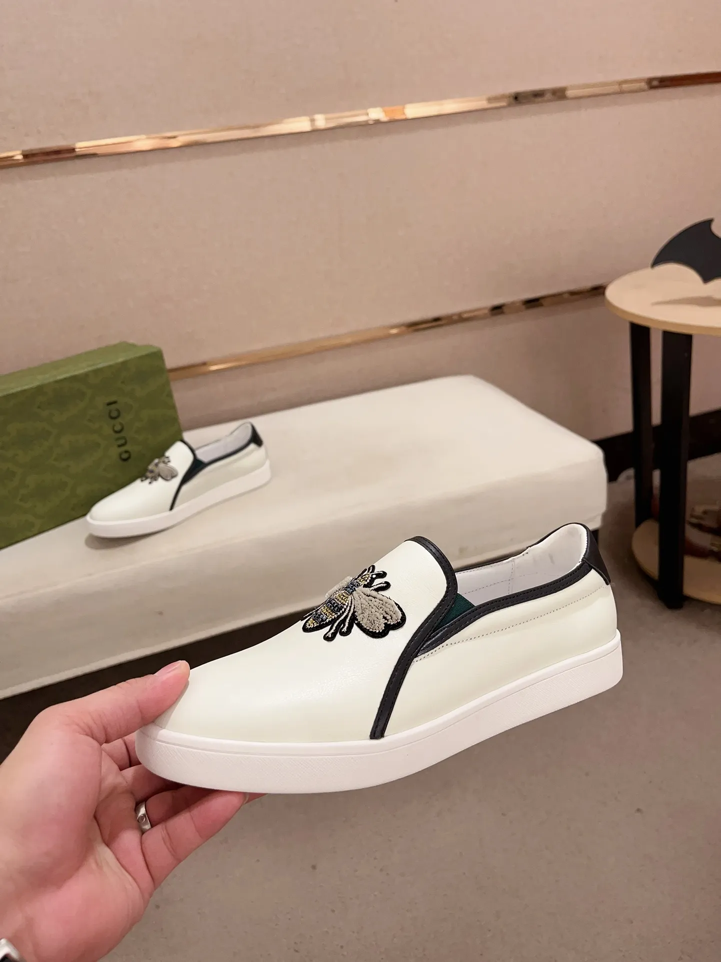 Men's clothing and shoes💰:440💰 (GUCCI) The latest model from the official website 🎁🎁Casual and fashionable men's shoes👟, hot style 💥The version is simple and elegant, exclusive for trendy men. Unique official website latest brand elements 👑Gucci original decoration, fashionable and generous, the fabric is original cowhide ✅sheepskin lining, the official website specifies wear-resistant casual outsole, the classic model is taken in kind at the counter🎬38-44 (45 is not returned or exchanged)